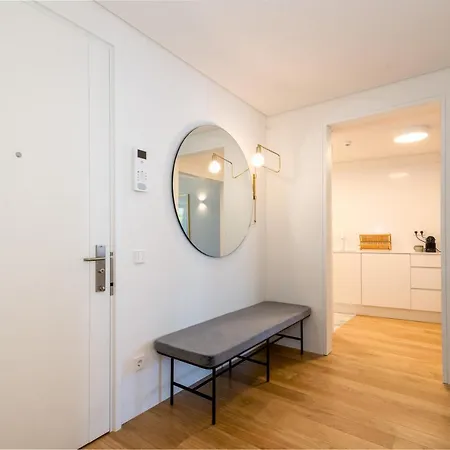 Liberdade 12 By The Good Neighbour In Апартаменты *