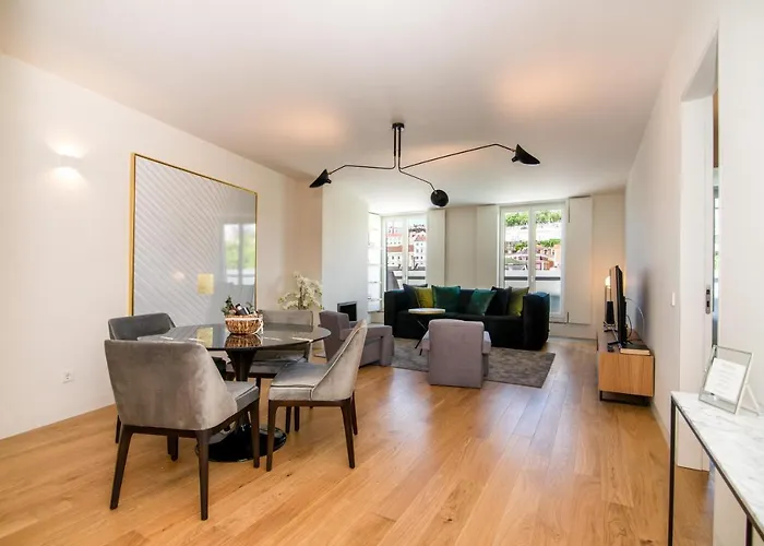 Liberdade 12 By The Good Neighbour In *