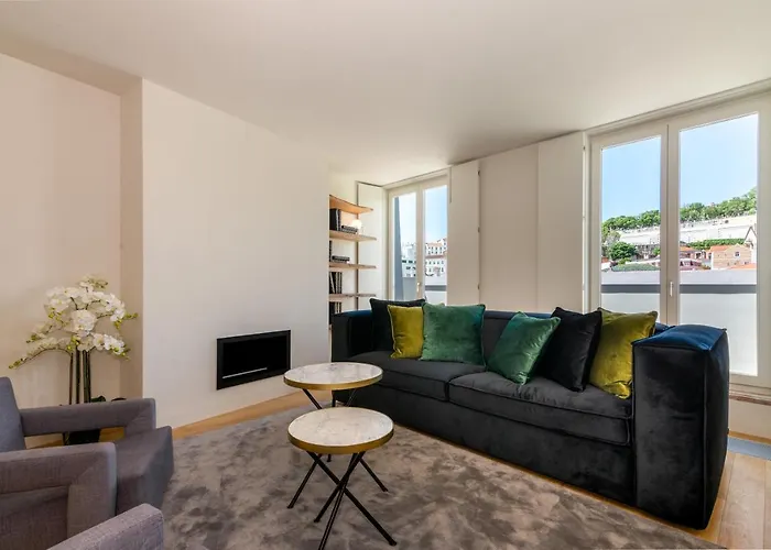 Liberdade 12 By The Good Neighbour In